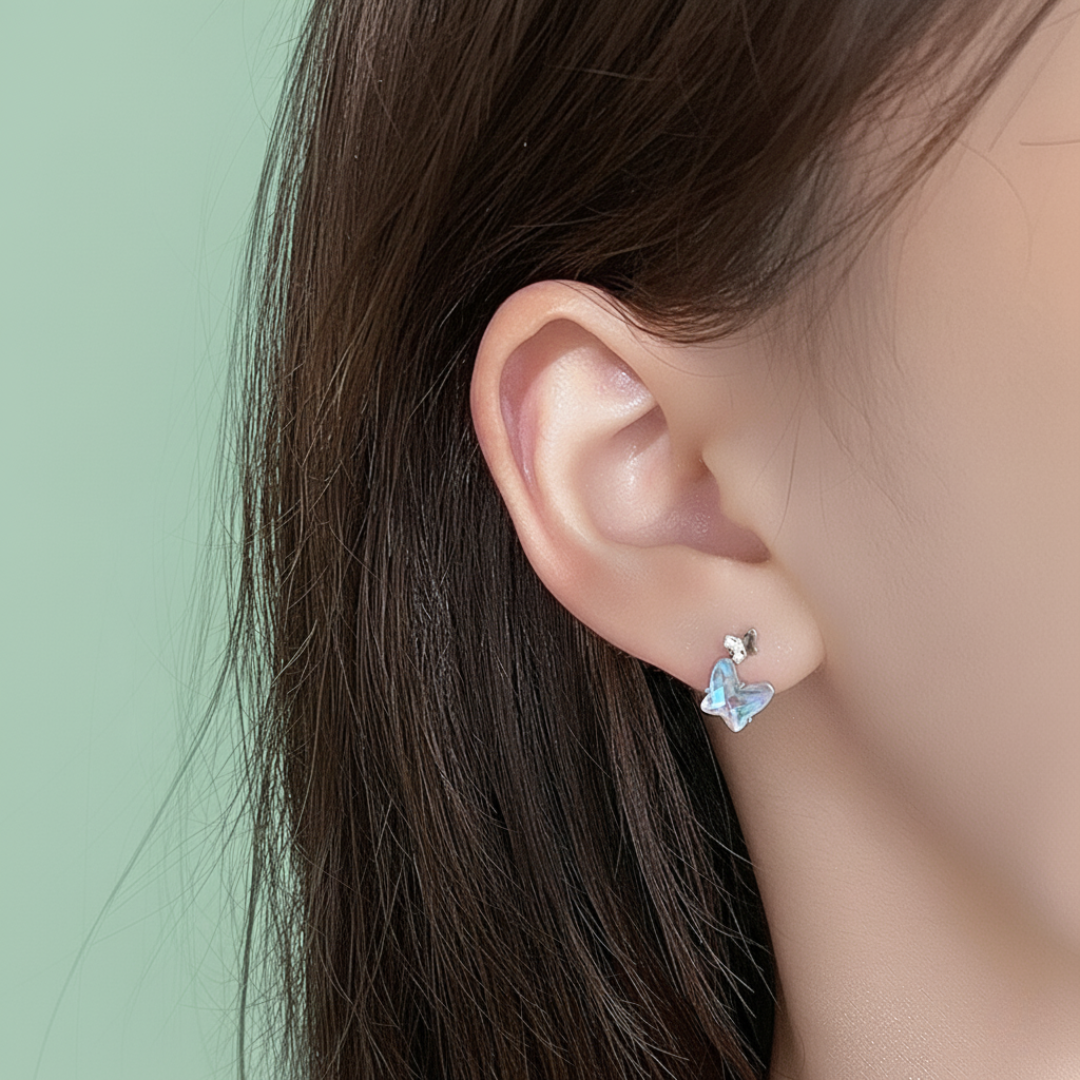 NEXEVO - ต่างหู Chrysalight ต่างหูผีเสื้อ น่ารัก หรูหรา เสริม เสน่ห์ และ ความรัก น้ำหนักเบา ของขวัญวันเกิด ไม่ก่อให้เกิดอาการแพ้ ใส่ได้ทุกวัน