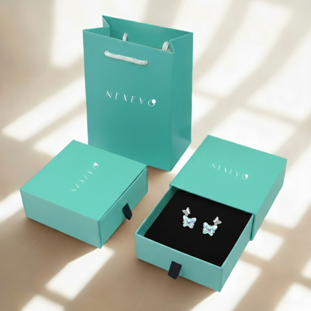 NEXEVO - ต่างหู Chrysalight ต่างหูผีเสื้อ น่ารัก หรูหรา เสริม เสน่ห์ และ ความรัก น้ำหนักเบา ของขวัญวันเกิด ไม่ก่อให้เกิดอาการแพ้ ใส่ได้ทุกวัน